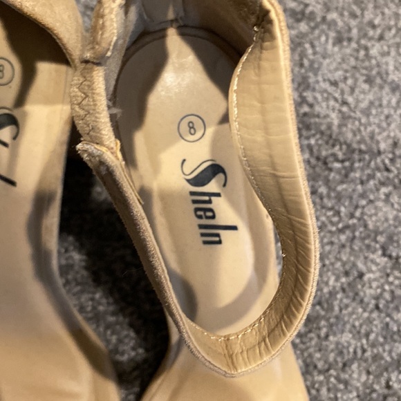 Nude suede heels- size 8 - Picture 3 of 11